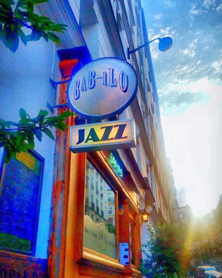 Façade du Bab-Ilo Jazz Club, vue extérieur 